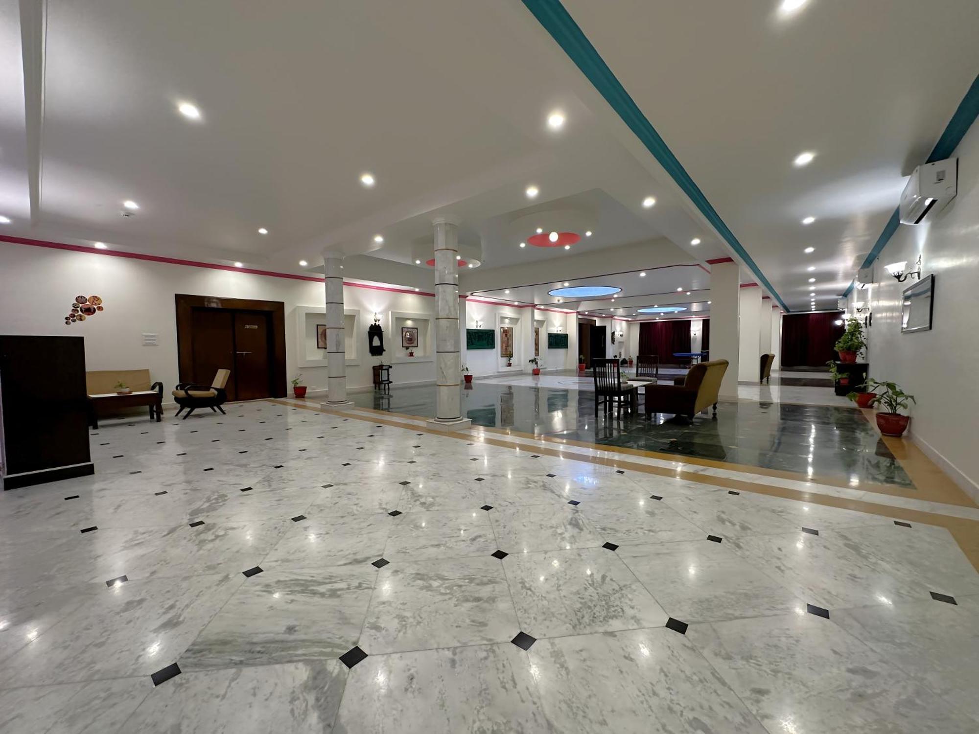 A S Hotels Khajurāho Zewnętrze zdjęcie