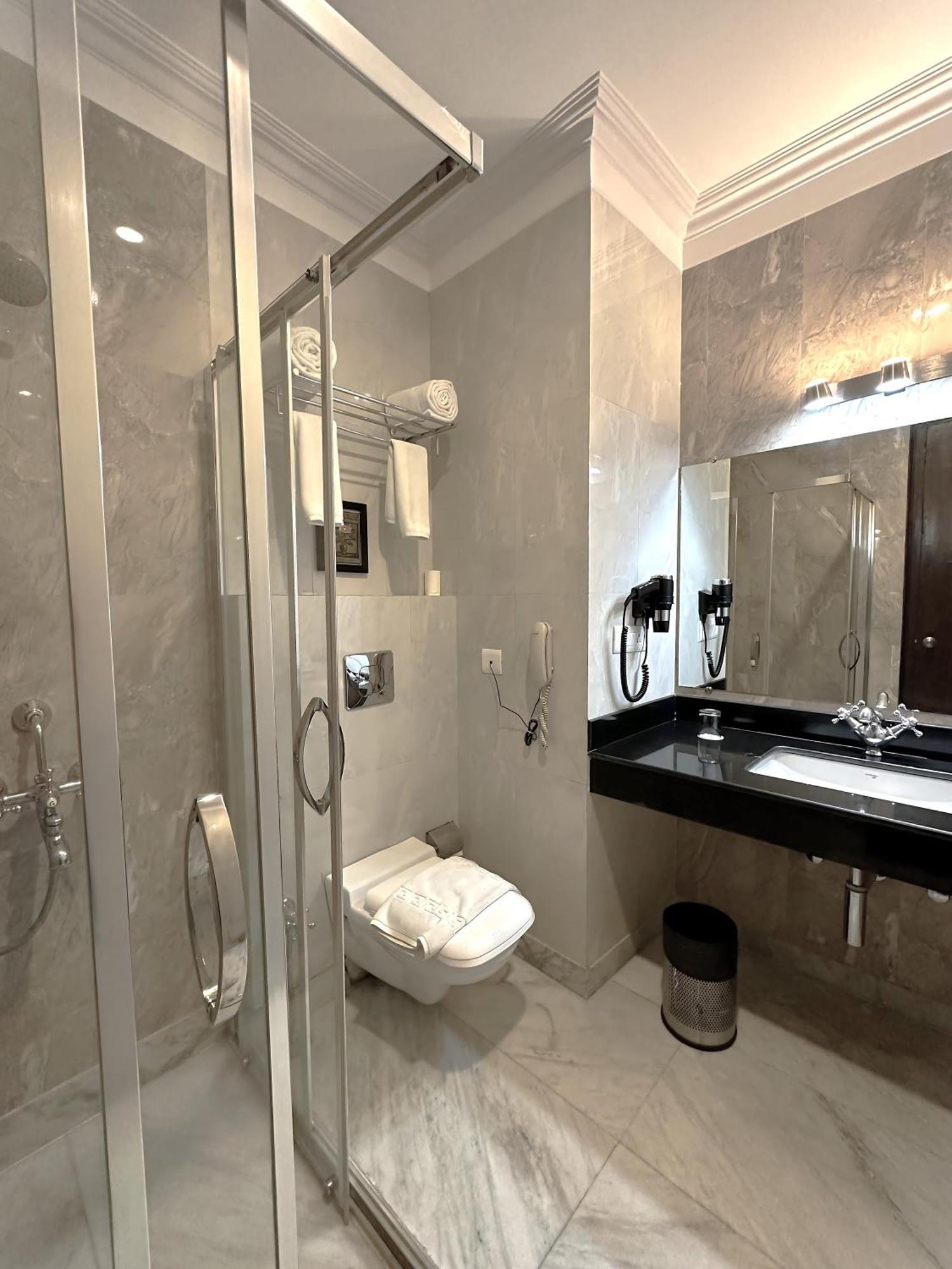 A S Hotels Khajurāho Zewnętrze zdjęcie